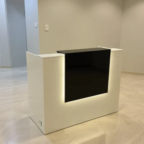 میز منشی مطب با ابعاد 120